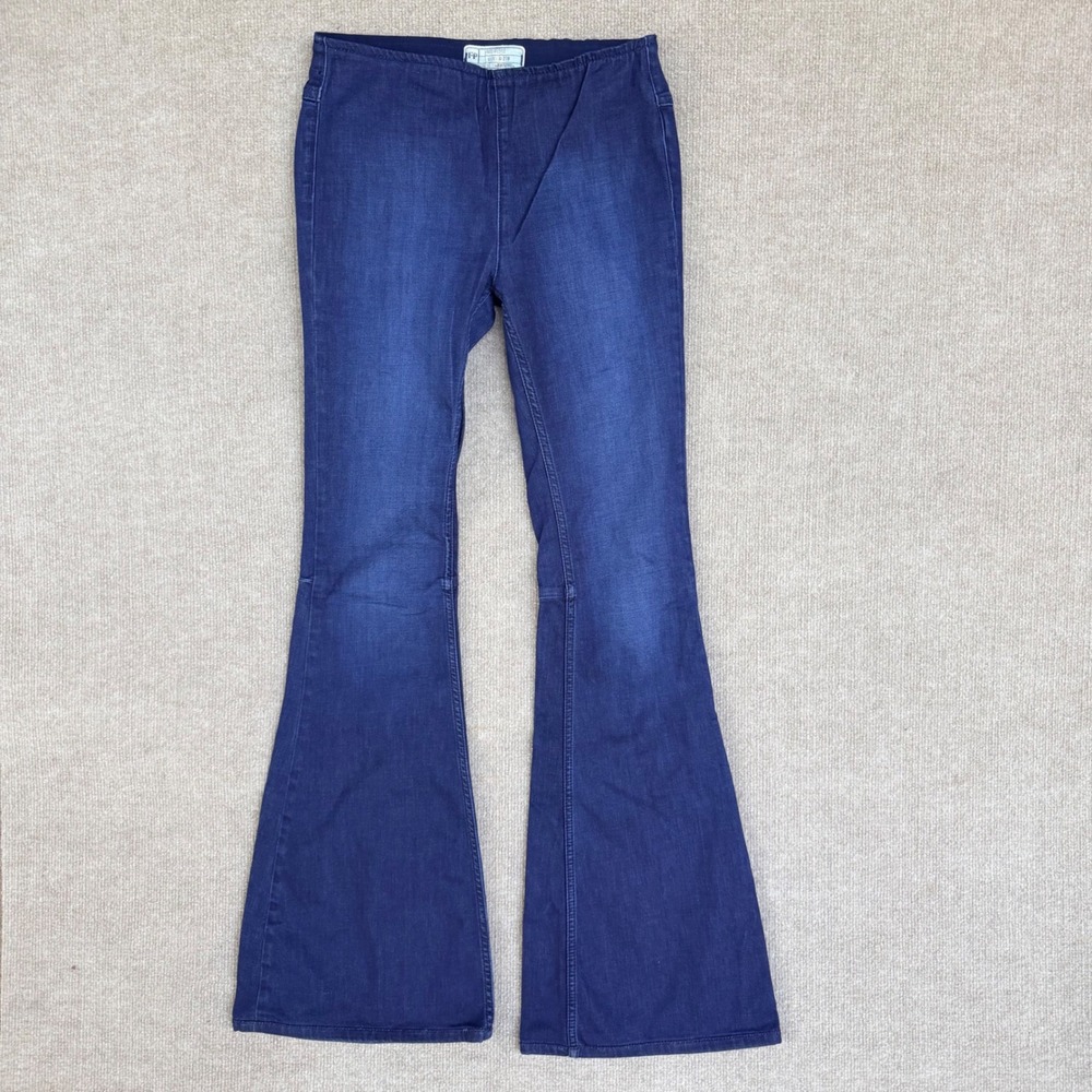 Free People Penny Pull On Flare Jeans‎ Dark Wash Blue Denim Size 27R Boho Retro